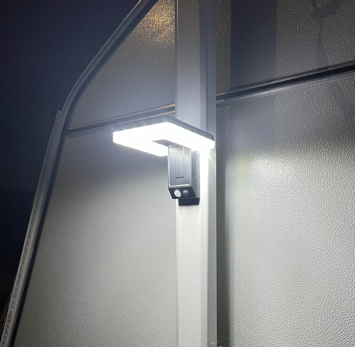 FOLD FLAT 30LED SOLAR LIGHT AND AWNING TIE DOWN STRAP